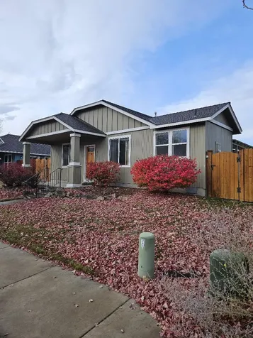 1297 NE 3rd Street Redmond OR 97756