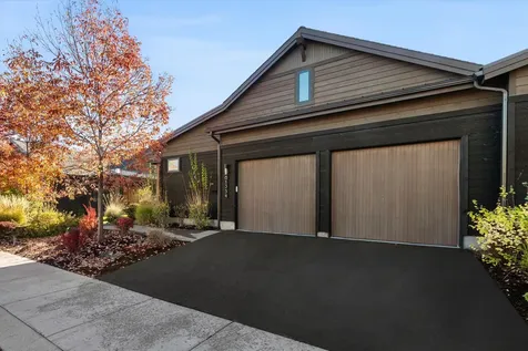 61354 Triple Knot Road Bend OR 97702