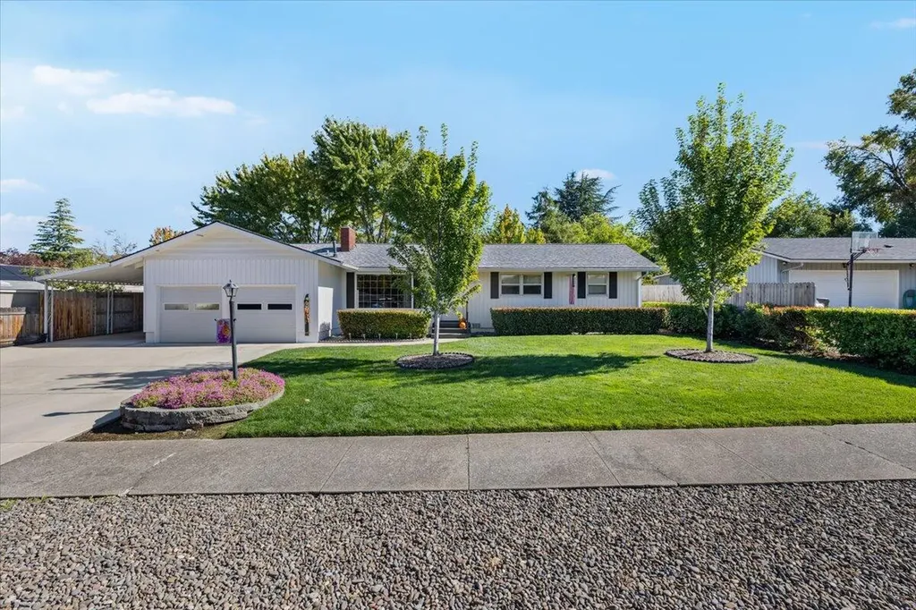 1536 Oleander Street Medford OR 97504