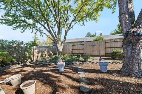1536 Oleander Street Medford OR 97504