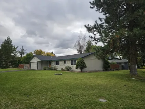 5200 Bartlett Avenue Klamath Falls OR 97603