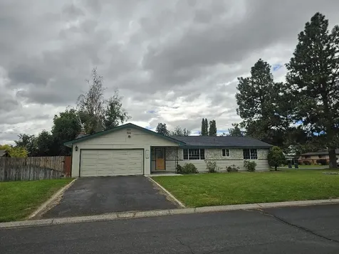 5200 Bartlett Avenue Klamath Falls OR 97603