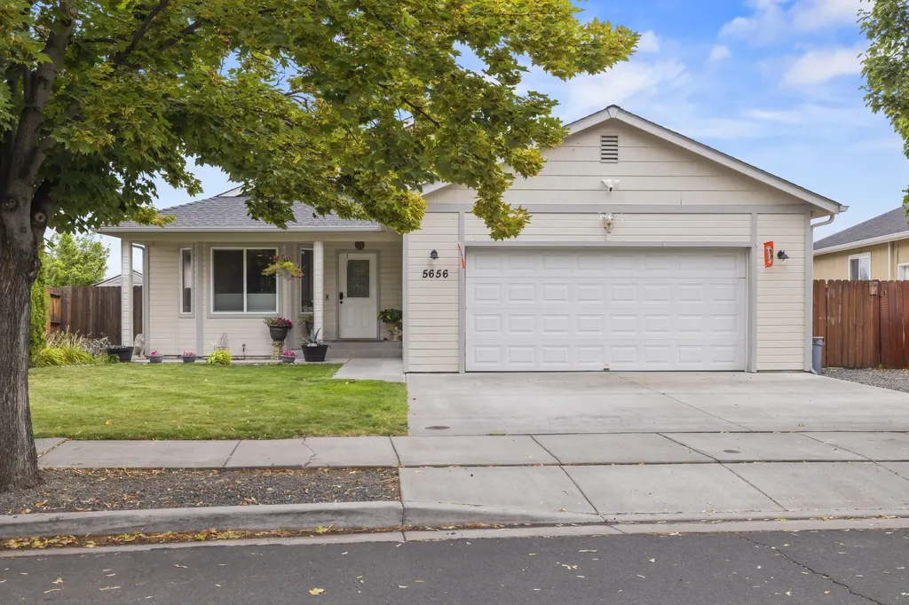 5656 Mickshelly Circle Klamath Falls OR 97603