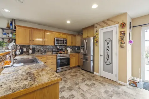 5656 Mickshelly Circle Klamath Falls OR 97603