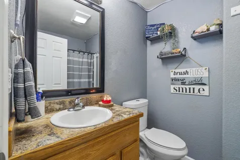 5656 Mickshelly Circle Klamath Falls OR 97603