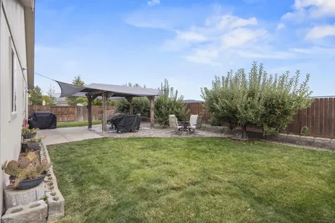 5656 Mickshelly Circle Klamath Falls OR 97603