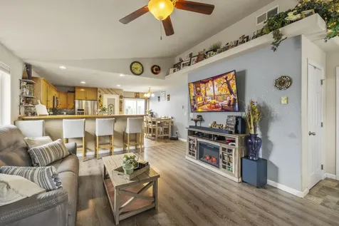 5656 Mickshelly Circle Klamath Falls OR 97603