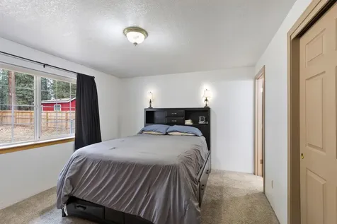 59895 Cheyenne Road Bend OR 97702