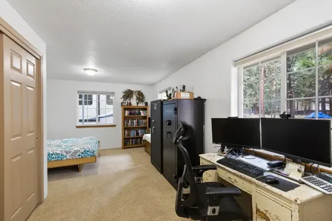 59895 Cheyenne Road Bend OR 97702