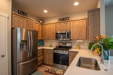 2911 NW Hemlock Lane Redmond OR 97756