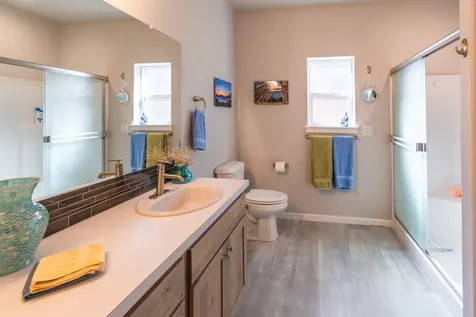 2911 NW Hemlock Lane Redmond OR 97756