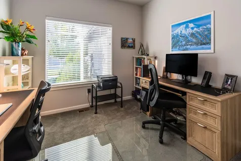 2911 NW Hemlock Lane Redmond OR 97756