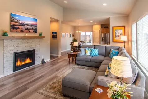 2911 NW Hemlock Lane Redmond OR 97756