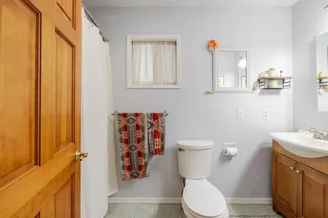 1942 NE 6th Street Bend OR 97701