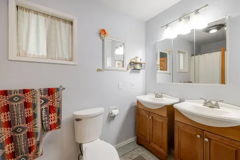 1942 NE 6th Street Bend OR 97701