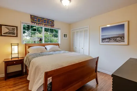 1942 NE 6th Street Bend OR 97701