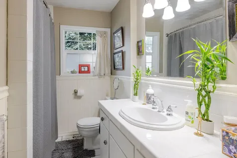 1942 NE 6th Street Bend OR 97701
