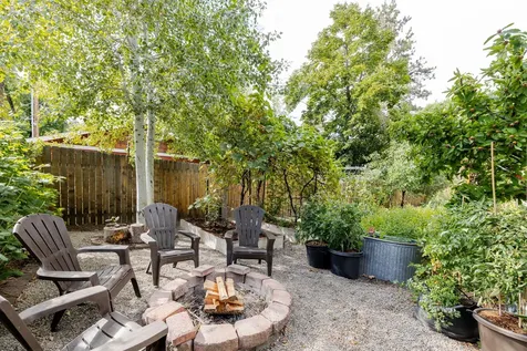 1942 NE 6th Street Bend OR 97701