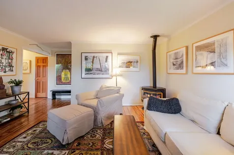 1942 NE 6th Street Bend OR 97701