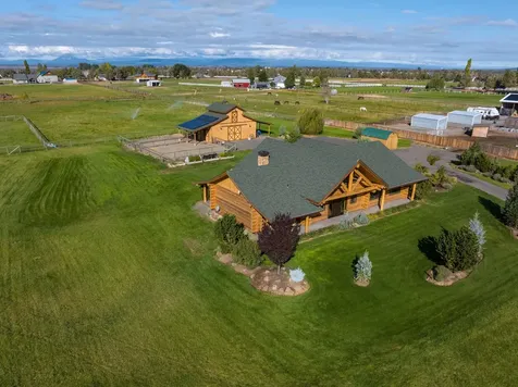 6875 NE 11th Street Redmond OR 97756