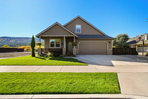 2944 SE Triangle Outfit Drive Prineville OR 97754