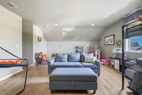 2944 SE Triangle Outfit Drive Prineville OR 97754