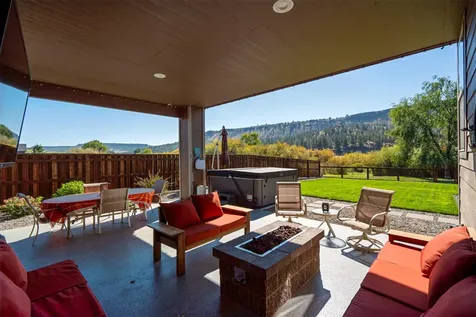 2944 SE Triangle Outfit Drive Prineville OR 97754
