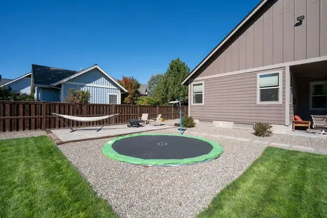 2944 SE Triangle Outfit Drive Prineville OR 97754