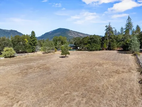 5442 Hugo Road Grants Pass OR 97526