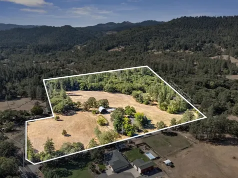 5442 Hugo Road Grants Pass OR 97526