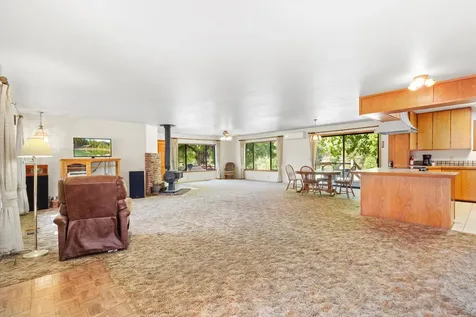 5442 Hugo Road Grants Pass OR 97526