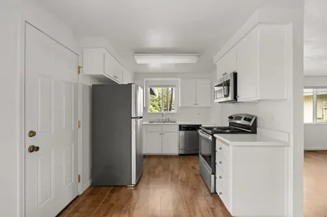 1448 Carolyn Circle Medford OR 97504