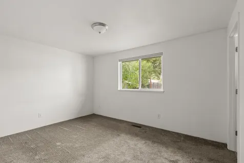 1448 Carolyn Circle Medford OR 97504