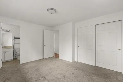 1448 Carolyn Circle Medford OR 97504