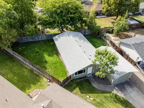 1448 Carolyn Circle Medford OR 97504