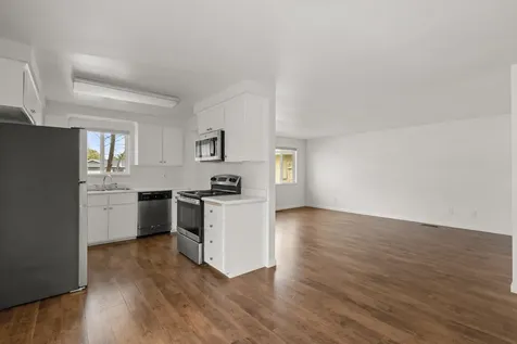 1448 Carolyn Circle Medford OR 97504
