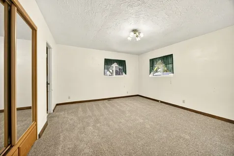 2435 Stearns Way Medford OR 97501