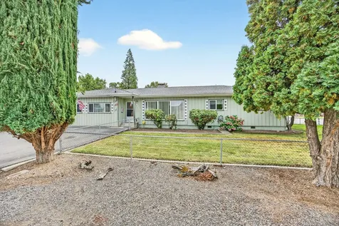 2435 Stearns Way Medford OR 97501