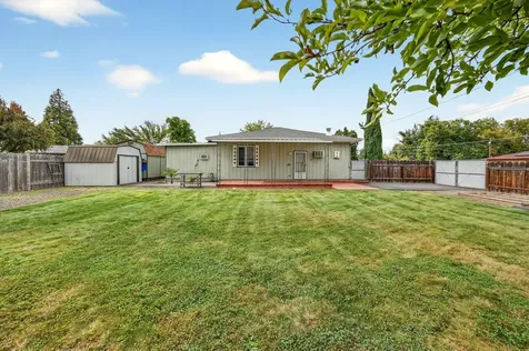 2435 Stearns Way Medford OR 97501