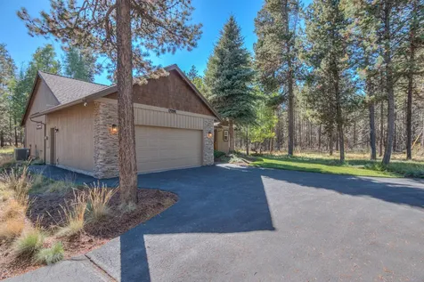 17295 Azusa Road Bend OR 97707