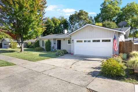 1208 Fortune Drive Medford OR 97504
