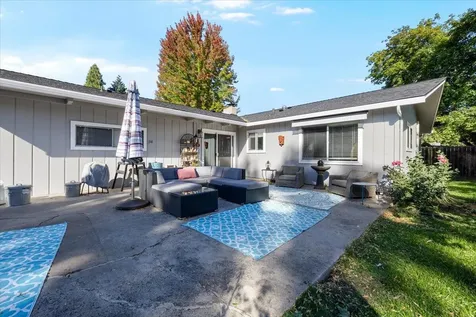 1208 Fortune Drive Medford OR 97504