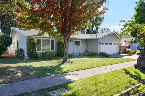 1208 Fortune Drive Medford OR 97504