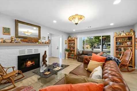 1208 Fortune Drive Medford OR 97504