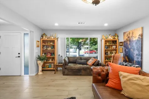 1208 Fortune Drive Medford OR 97504