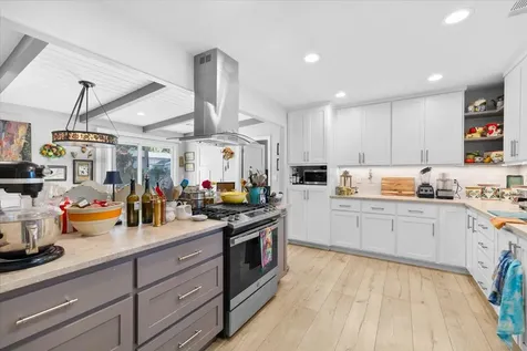 1208 Fortune Drive Medford OR 97504