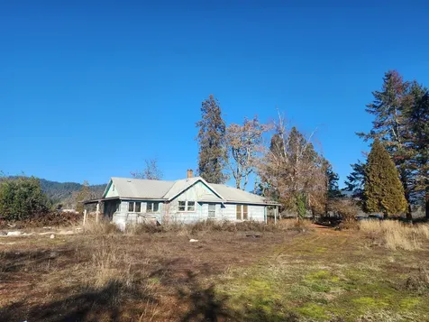 1940 White School House Road Cave Junction OR 97523