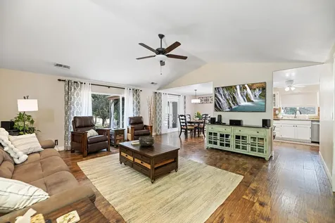203 Edgerton Lane Wolf Creek OR 97497