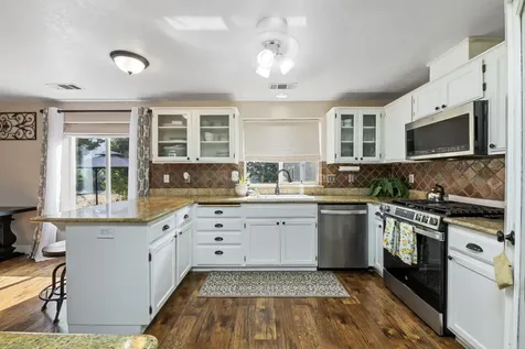 203 Edgerton Lane Wolf Creek OR 97497