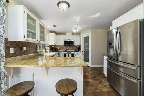 203 Edgerton Lane Wolf Creek OR 97497